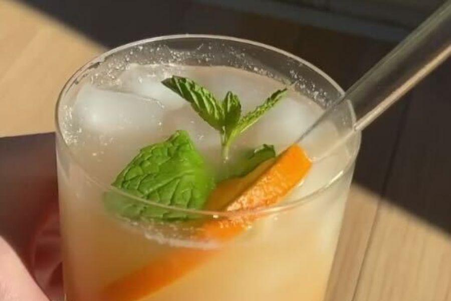 Refreshing Peach Mango Superfood Mocktail Recipe